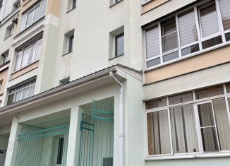 Трехкомнатная квартира на продажу, 98 м2, Старый Оскол, микрорайон Степной, 19