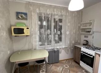 Сдам 1-комнатную квартиру, 30 м2, Татарстан, улица Адоратского, 7