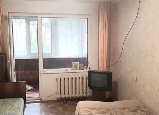 Сдам 2-комнатную квартиру, 50 м2, Ялта, улица Кривошты