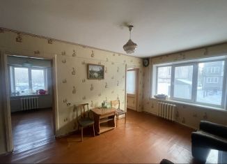 Продается четырехкомнатная квартира, 59 м2, Ачинск, 4-й микрорайон, 21