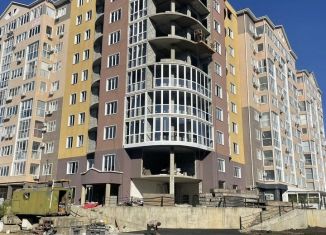 Продаю 3-комнатную квартиру, 104 м2, Майкоп, Пионерская улица, 530