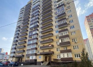 Продаю 1-ком. квартиру, 40 м2, Ростов-на-Дону, Уланская улица, 17с1, ЖК Суворовский