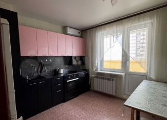 Аренда 1-комнатной квартиры, 38 м2, Татарстан, улица Айрата Арсланова, 6