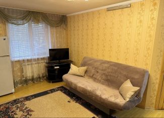 Аренда 3-комнатной квартиры, 60 м2, Ялта, улица К. Маркса, 11к1