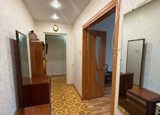 Сдам 3-ком. квартиру, 70 м2, Чувашия, улица Эльгера, 16