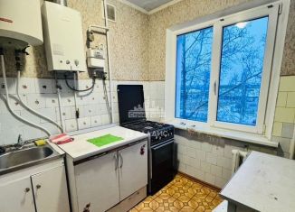 Сдача в аренду 3-ком. квартиры, 48 м2, Керчь, улица Сергея Борзенко, 2