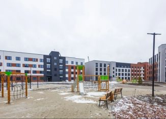 Продажа 2-ком. квартиры, 52.4 м2, село Горьковка, Центральная улица, 25к1