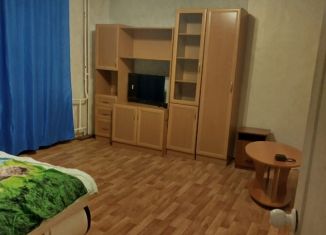 Сдам в аренду 2-комнатную квартиру, 42 м2, Красноярский край, 6-й микрорайон, 37