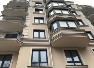 Продам 2-комнатную квартиру, 63.6 м2, Пионерский, Портовая улица, 5