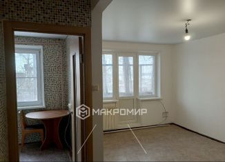 Продажа 2-комнатной квартиры, 42.8 м2, Челябинск, улица Калмыкова, 4, Металлургический район