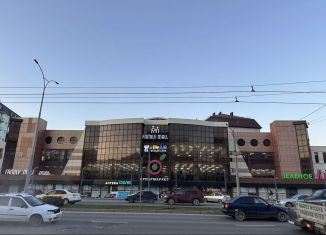 Сдам торговую площадь, 1000 м2, Махачкала, проспект Али-Гаджи Акушинского, 130, Кировский внутригородской район