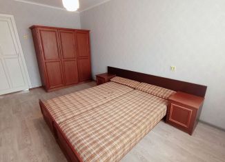 Продам 3-ком. квартиру, 58 м2, Оренбург, улица Розы Люксембург, 39, Промышленный район