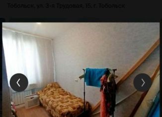 Продам 2-комнатную квартиру, 34 м2, Тобольск, 3-я Трудовая улица, 15