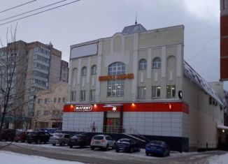 Сдается в аренду торговая площадь, 450 м2, Татарстан, улица Татарстан, 1А