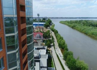 Продается 2-комнатная квартира, 71.6 м2, Астрахань, Аршанский переулок, 4, ЖК Лазурный