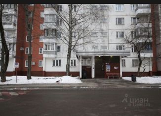 Продам трехкомнатную квартиру, 72.5 м2, Москва, улица Раменки, 25к2, улица Раменки