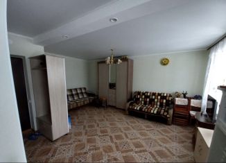 Продается 1-комнатная квартира, 28 м2, поселок городского типа Аксубаево, Октябрьская улица