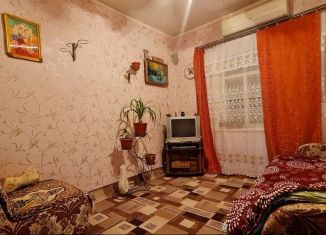 Продается двухкомнатная квартира, 35 м2, Приморско-Ахтарск, улица 4-го Ахтарского Полка