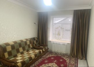 Сдается в аренду однокомнатная квартира, 39 м2, Дагестан, улица Кулиева, 90