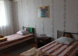 2-комнатная квартира в аренду, 65 м2, Невинномысск, улица Калинина, 161А