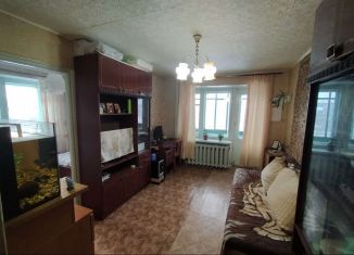 Продажа 3-комнатной квартиры, 50.4 м2, Катайск, улица Матросова