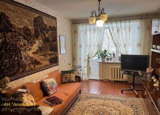 Продам трехкомнатную квартиру, 59 м2, Ленинградская область, 1-й микрорайон, 28