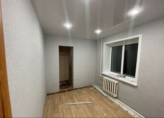 Продам 2-ком. квартиру, 39.9 м2, поселок Старобачаты, улица Мира, 12