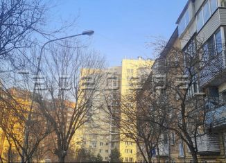 Продается двухкомнатная квартира, 47.7 м2, Красноярск, Железнодорожный район, Свободный проспект, 23А