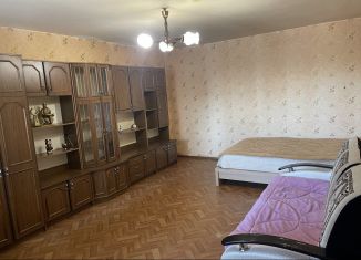 Сдам 1-комнатную квартиру, 44.8 м2, поселок городского типа Алексеевка, Невская улица, 25А