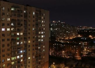 Однокомнатная квартира на продажу, 40 м2, Калмыкия, Советская улица, 32