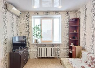 Продам 2-комнатную квартиру, 42.7 м2, Волгоградская область, улица Дегтярёва, 37