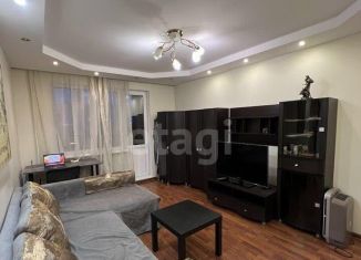 Продажа 2-комнатной квартиры, 47 м2, Екатеринбург, улица Бажова, 134, улица Бажова
