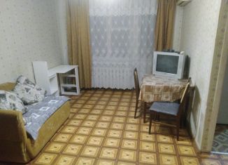 Сдам в аренду 1-комнатную квартиру, 32 м2, Калуга, улица Карла Либкнехта, 14