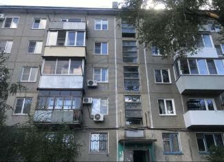 Продам трехкомнатную квартиру, 58 м2, Волгоград, Ополченская улица, 26, Тракторозаводский район