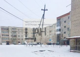 3-комнатная квартира на продажу, 57 м2, Карпинск, Колхозная улица, 53