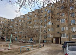 Продаю однокомнатную квартиру, 42 м2, Астраханская область, Бульварная улица, 7