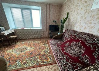 Трехкомнатная квартира на продажу, 64 м2, Курская область, улица Димитрова, 23