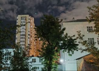 Аренда двухкомнатной квартиры, 60 м2, Москва, Кастанаевская улица, 12к1, метро Филёвский парк
