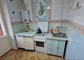 Продается 2-ком. квартира, 45 м2, поселок Персиановский, улица Мичурина, 3