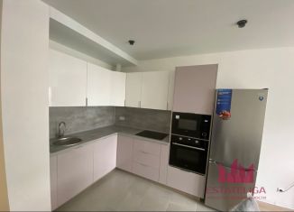 Сдается трехкомнатная квартира, 89 м2, Люберцы, улица 8 Марта, 12к3