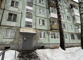 Продается двухкомнатная квартира, 43 м2, Ижевск, улица Коммунаров, 230