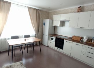 3-ком. квартира в аренду, 70 м2, Нижнекамск, проспект Мира, 121