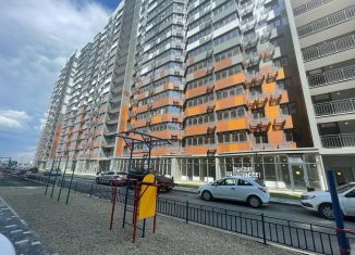 Продаю двухкомнатную квартиру, 65 м2, Краснодар, Командорская улица, 15