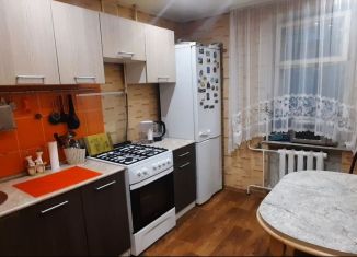 2-ком. квартира в аренду, 44 м2, Кашира, улица Иванова, 3