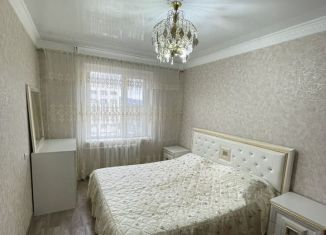 Сдам в аренду 2-ком. квартиру, 60 м2, Грозный, улица Дьякова, 16