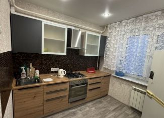 Сдается в аренду 2-комнатная квартира, 54 м2, Павловский Посад, улица Кузьмина, 40А