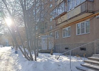 Продам 2-комнатную квартиру, 47.8 м2, Челябинск, улица Молодогвардейцев, 23, Курчатовский район