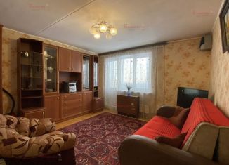 Сдаю в аренду 5-ком. квартиру, 43 м2, Свердловская область, улица Академика Бардина, 48
