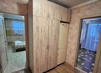 Продается 2-ком. квартира, 52 м2, Карачаево-Черкесия, улица Космонавтов, 17