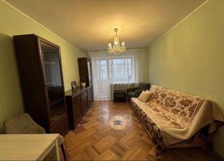 Продаю 3-ком. квартиру, 51 м2, Екатеринбург, Военная улица, 4